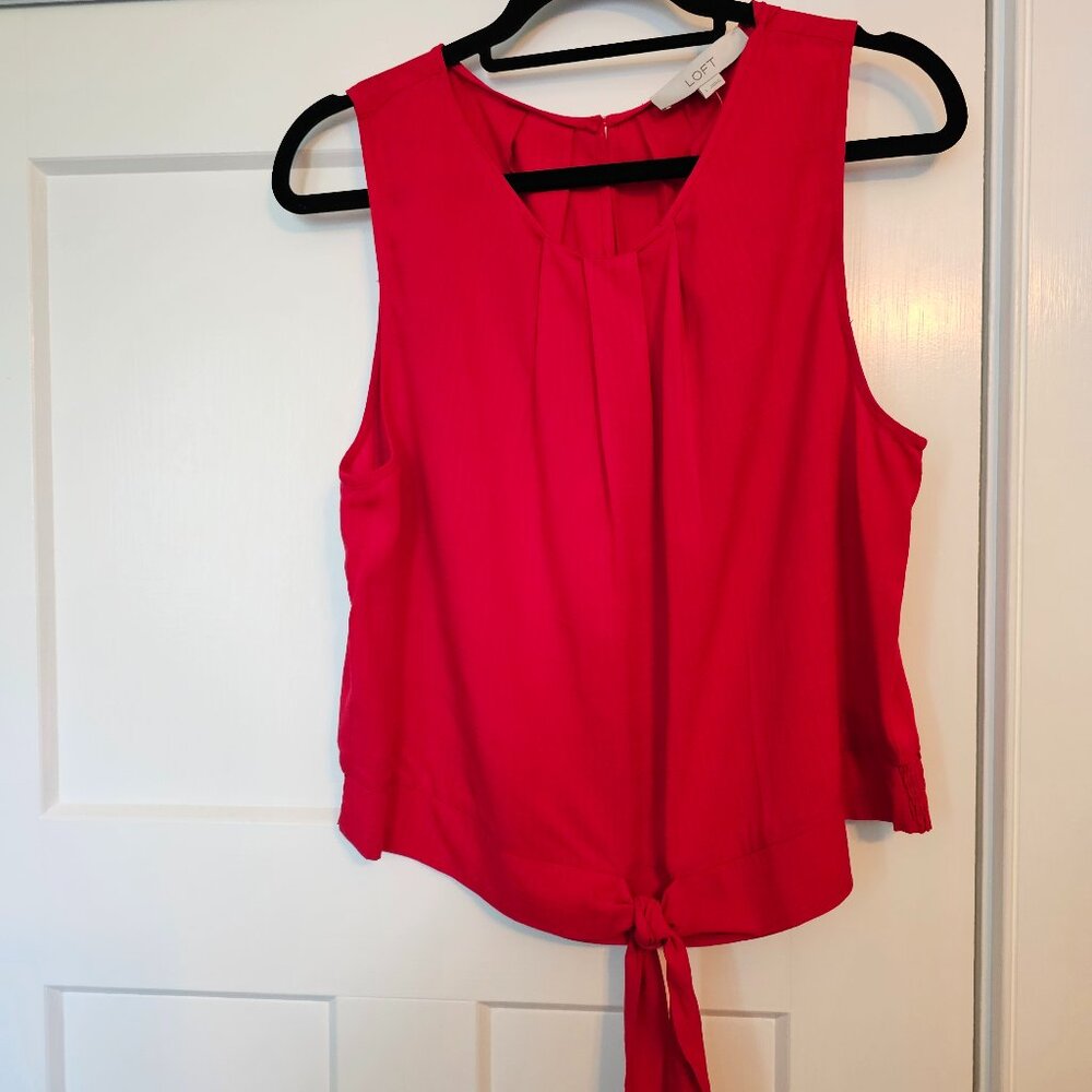 Red Sleeveless Loft Shirt Size Large